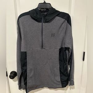 Under Armor Gray and Black Pull-Over Hoodie - Size Large L